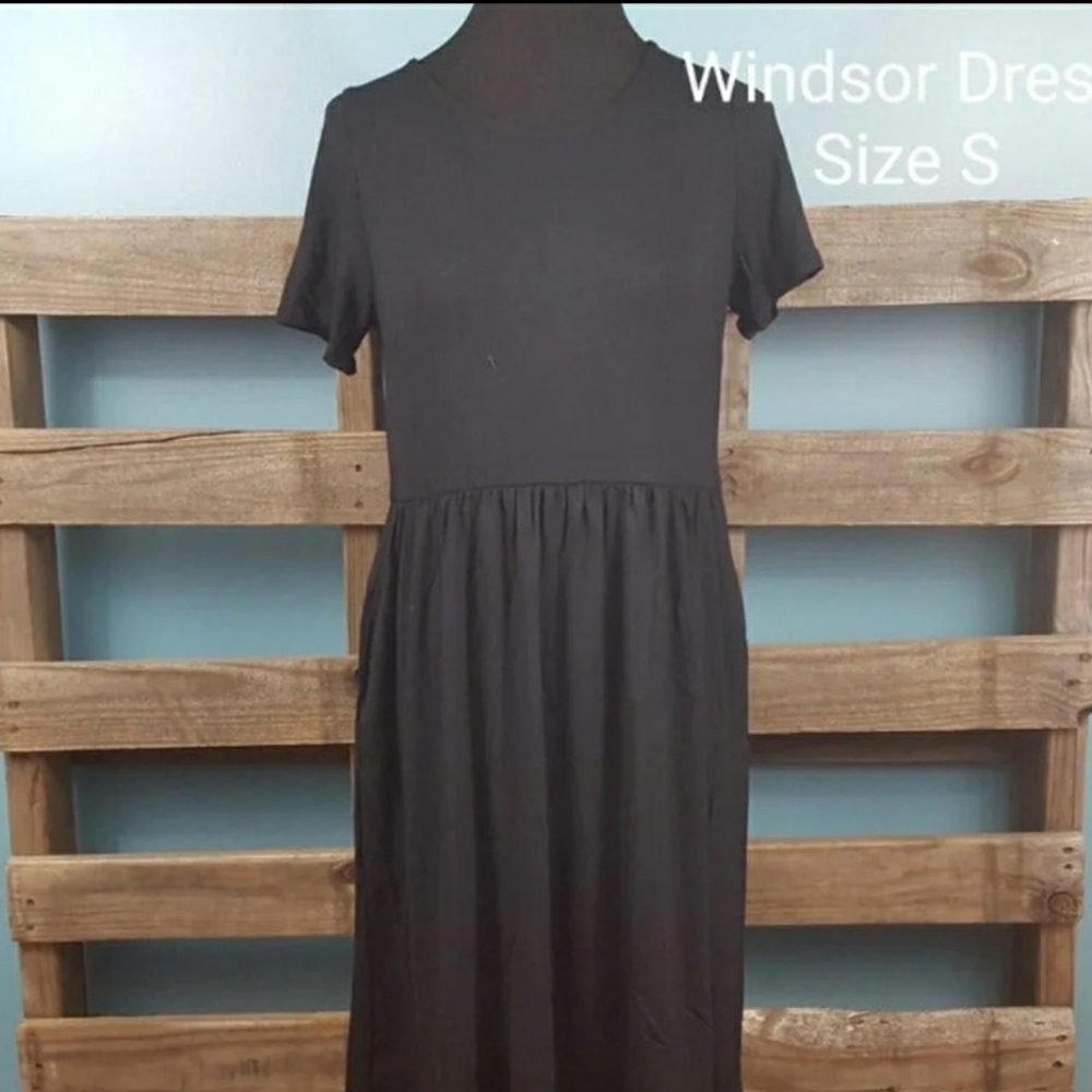 Honey and lace Windsor